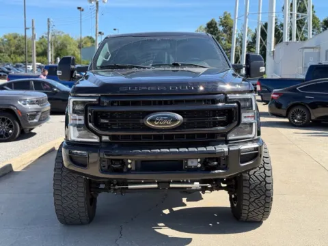 Another view of 2022 Ford F-350SD Lariat for sale in Crestwood, KY at Glenn Chrysler Dodge Jeep Ram