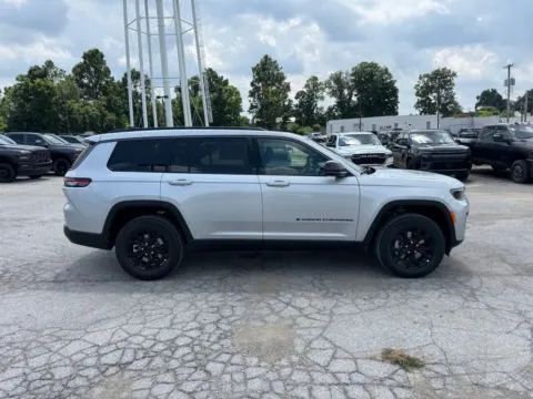 More photos of 2026 Jeep Grand Cherokee L Altitude at Glenn Chrysler Dodge Jeep Ram, KY