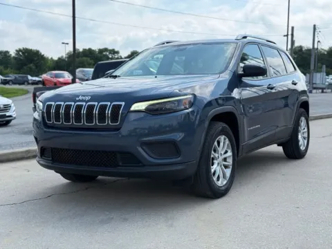 Photos of 2020 Jeep Cherokee Latitude for sale in Crestwood, KY at Glenn Chrysler Dodge Jeep Ram