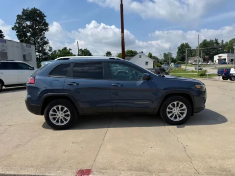 More photos of 2020 Jeep Cherokee Latitude at Glenn Chrysler Dodge Jeep Ram, KY