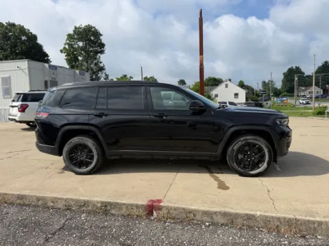 More photos of 2025 Jeep Grand Cherokee L Altitude X at Glenn Chrysler Dodge Jeep Ram, KY