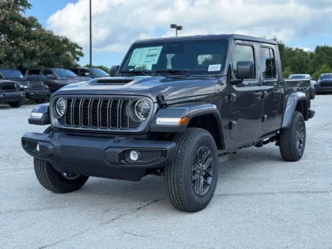 Photos of 2026 Jeep Gladiator Sport S for sale in Crestwood, KY at Glenn Chrysler Dodge Jeep Ram