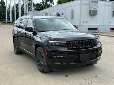 More photos of 2023 Jeep Grand Cherokee L Summit at Glenn Chrysler Dodge Jeep Ram, KY