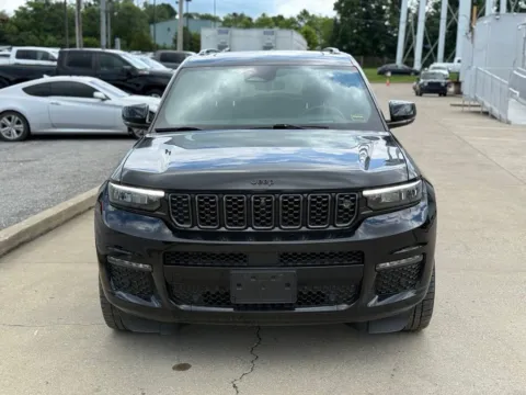 Another view of 2023 Jeep Grand Cherokee L Summit for sale in Crestwood, KY at Glenn Chrysler Dodge Jeep Ram