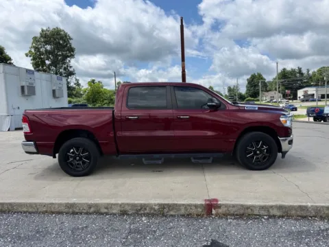 More photos of 2019 Ram 1500 Big Horn/Lone Star at Glenn Chrysler Dodge Jeep Ram, KY
