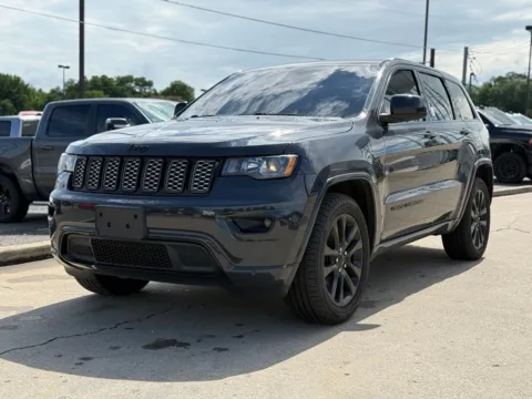 Photos of 2018 Jeep Grand Cherokee Altitude for sale in Crestwood, KY at Glenn Chrysler Dodge Jeep Ram