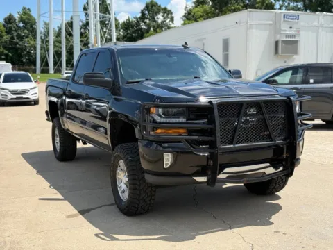 More photos of 2018 Chevrolet Silverado 1500 LT at Glenn Chrysler Dodge Jeep Ram, KY