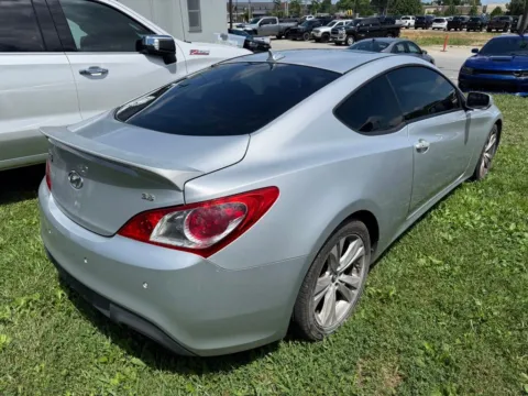More photos of 2011 Hyundai Genesis Coupe 3.8 Grand Touring at Glenn Chrysler Dodge Jeep Ram, KY