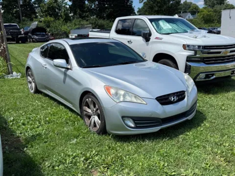 More photos of 2011 Hyundai Genesis Coupe 3.8 Grand Touring at Glenn Chrysler Dodge Jeep Ram, KY