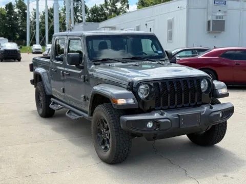 More photos of 2021 Jeep Gladiator Willys at Glenn Chrysler Dodge Jeep Ram, KY