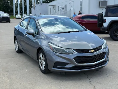 More photos of 2018 Chevrolet Cruze LT at Glenn Chrysler Dodge Jeep Ram, KY