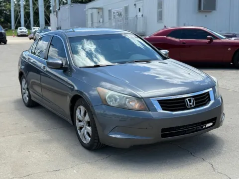 More photos of 2010 Honda Accord EX-L at Glenn Chrysler Dodge Jeep Ram, KY