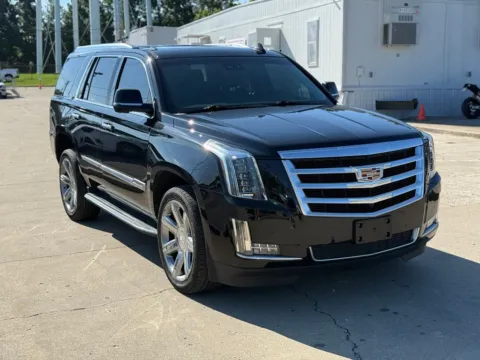 More photos of 2019 Cadillac Escalade Luxury at Glenn Chrysler Dodge Jeep Ram, KY