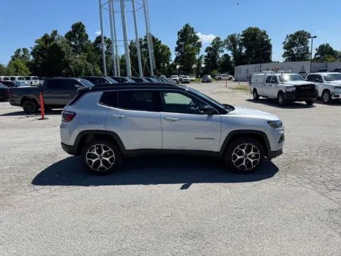 More photos of 2026 Jeep Compass Limited at Glenn Chrysler Dodge Jeep Ram, KY