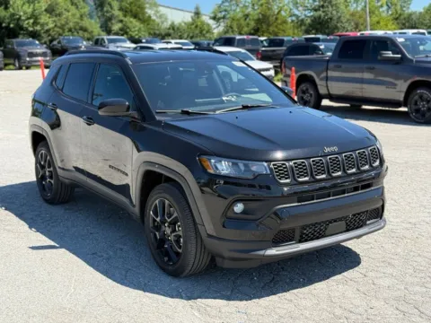 More photos of 2026 Jeep Compass Latitude at Glenn Chrysler Dodge Jeep Ram, KY