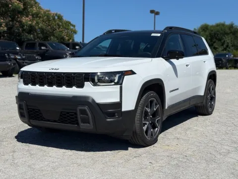 Photos of 2026 Jeep Cherokee Overland for sale in Crestwood, KY at Glenn Chrysler Dodge Jeep Ram