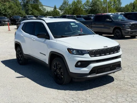 More photos of 2026 Jeep Compass Latitude at Glenn Chrysler Dodge Jeep Ram, KY