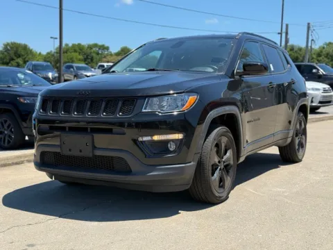 Photos of 2019 Jeep Compass Latitude for sale in Crestwood, KY at Glenn Chrysler Dodge Jeep Ram