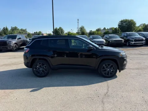 More photos of 2026 Jeep Compass Altitude at Glenn Chrysler Dodge Jeep Ram, KY