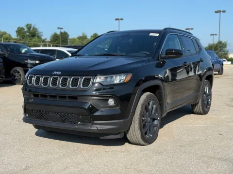 Photos of 2026 Jeep Compass Altitude for sale in Crestwood, KY at Glenn Chrysler Dodge Jeep Ram