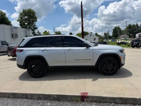 More photos of 2023 Jeep Grand Cherokee Altitude X at Glenn Chrysler Dodge Jeep Ram, KY