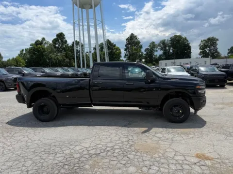 More photos of 2026 Ram 3500 Tradesman at Glenn Chrysler Dodge Jeep Ram, KY