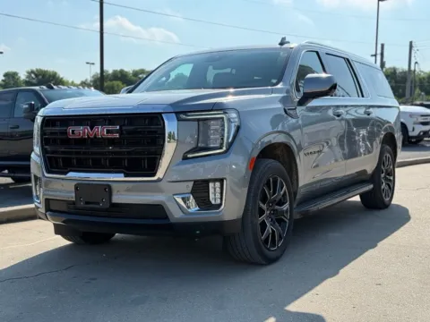 Photos of 2024 GMC Yukon XL SLE for sale in Crestwood, KY at Glenn Chrysler Dodge Jeep Ram
