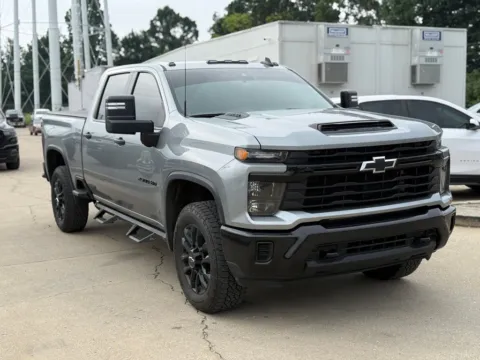 More photos of 2025 Chevrolet Silverado 2500 HD Custom at Glenn Chrysler Dodge Jeep Ram, KY
