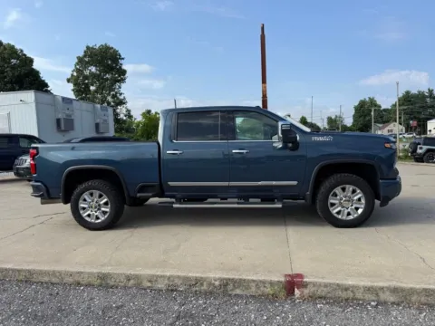 More photos of 2025 Chevrolet Silverado 2500 HD High Country at Glenn Chrysler Dodge Jeep Ram, KY