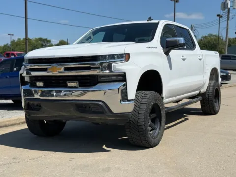 Photos of 2021 Chevrolet Silverado 1500 LT for sale in Crestwood, KY at Glenn Chrysler Dodge Jeep Ram