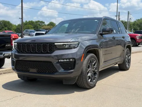 Photos of 2024 Jeep Grand Cherokee Summit for sale in Crestwood, KY at Glenn Chrysler Dodge Jeep Ram