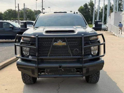 Another view of 2024 Chevrolet Silverado 2500 HD Custom for sale in Crestwood, KY at Glenn Chrysler Dodge Jeep Ram