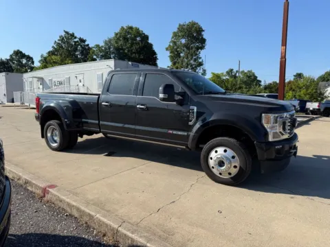 More photos of 2022 Ford F-450SD Limited at Glenn Chrysler Dodge Jeep Ram, KY