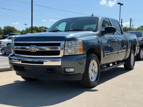 Photos of 2011 Chevrolet Silverado 1500 LT for sale in Crestwood, KY at Glenn Chrysler Dodge Jeep Ram