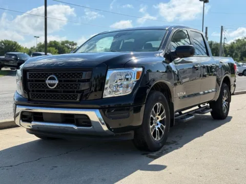 Photos of 2023 Nissan Titan SV for sale in Crestwood, KY at Glenn Chrysler Dodge Jeep Ram