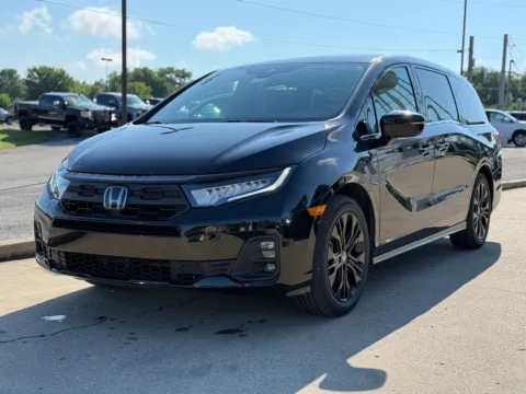 Photos of 2025 Honda Odyssey Sport-L for sale in Crestwood, KY at Glenn Chrysler Dodge Jeep Ram