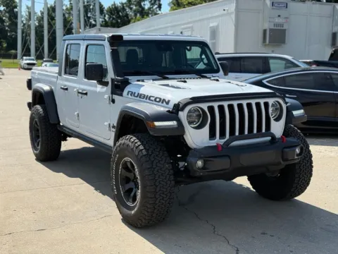 More photos of 2020 Jeep Gladiator Rubicon at Glenn Chrysler Dodge Jeep Ram, KY