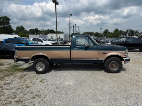 More photos of 1994 Ford F-150 XL at Glenn Chrysler Dodge Jeep Ram, KY