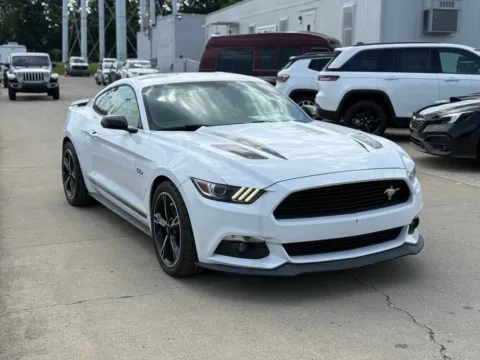 More photos of 2017 Ford Mustang GT Premium at Glenn Chrysler Dodge Jeep Ram, KY