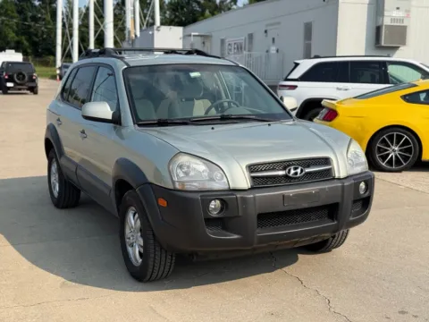 More photos of 2008 Hyundai Tucson SE at Glenn Chrysler Dodge Jeep Ram, KY