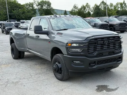 More photos of 2027 Ram 3500 Tradesman at Glenn Chrysler Dodge Jeep Ram, KY