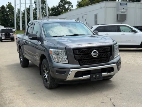 More photos of 2020 Nissan Titan SV at Glenn Chrysler Dodge Jeep Ram, KY