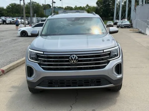 Another view of 2026 Volkswagen Atlas 2.0T SE w/Technology for sale in Crestwood, KY at Glenn Chrysler Dodge Jeep Ram