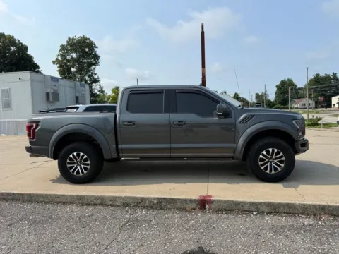 More photos of 2019 Ford F-150 Raptor at Glenn Chrysler Dodge Jeep Ram, KY