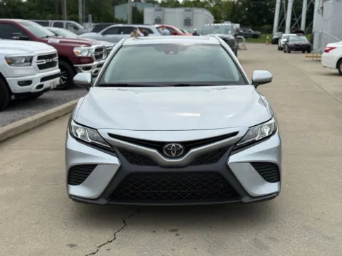 Another view of 2020 Toyota Camry SE for sale in Crestwood, KY at Glenn Chrysler Dodge Jeep Ram