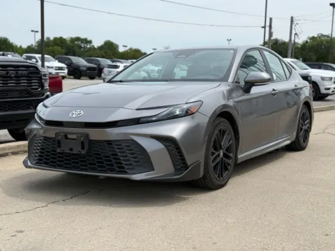 Photos of 2025 Toyota Camry SE for sale in Crestwood, KY at Glenn Chrysler Dodge Jeep Ram