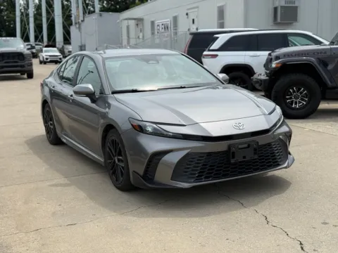 More photos of 2025 Toyota Camry SE at Glenn Chrysler Dodge Jeep Ram, KY