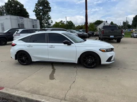 More photos of 2024 Honda Civic Sport at Glenn Chrysler Dodge Jeep Ram, KY