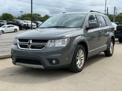 Photos of 2019 Dodge Journey SE for sale in Crestwood, KY at Glenn Chrysler Dodge Jeep Ram