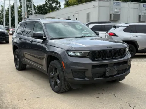 More photos of 2023 Jeep Grand Cherokee L Altitude at Glenn Chrysler Dodge Jeep Ram, KY